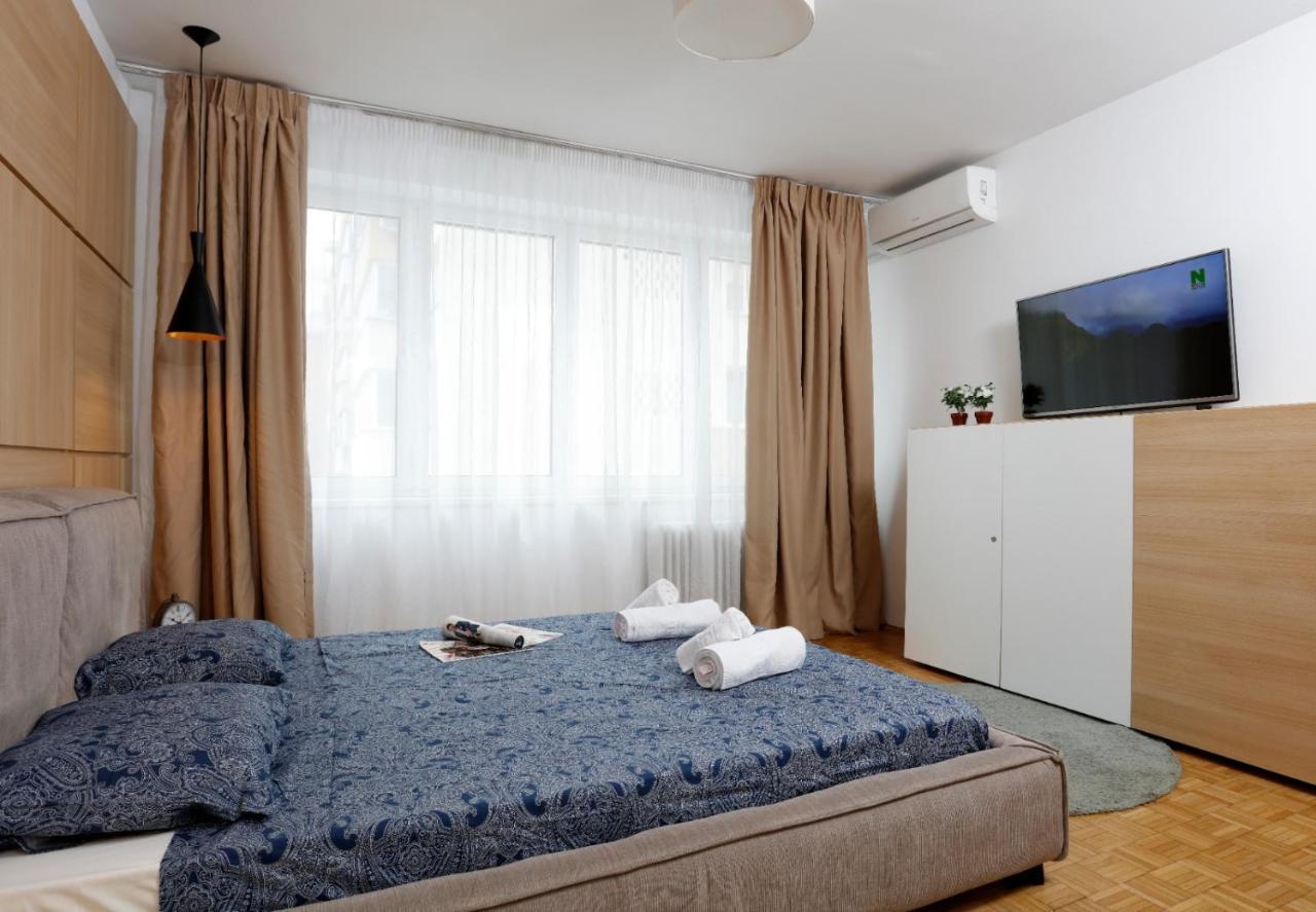 בוקרשט Lovely 2 Bedroom Apartment Near Old Town מראה חיצוני תמונה