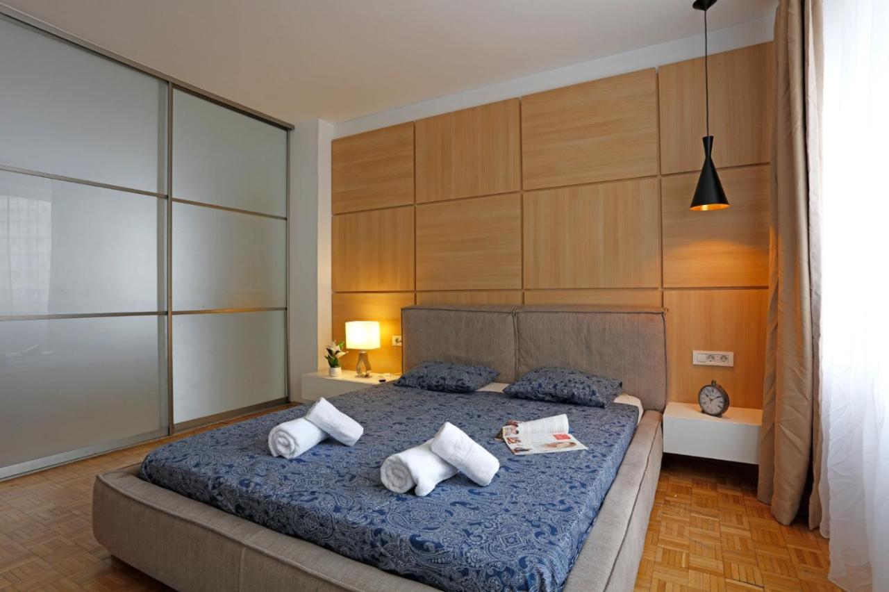 בוקרשט Lovely 2 Bedroom Apartment Near Old Town מראה חיצוני תמונה